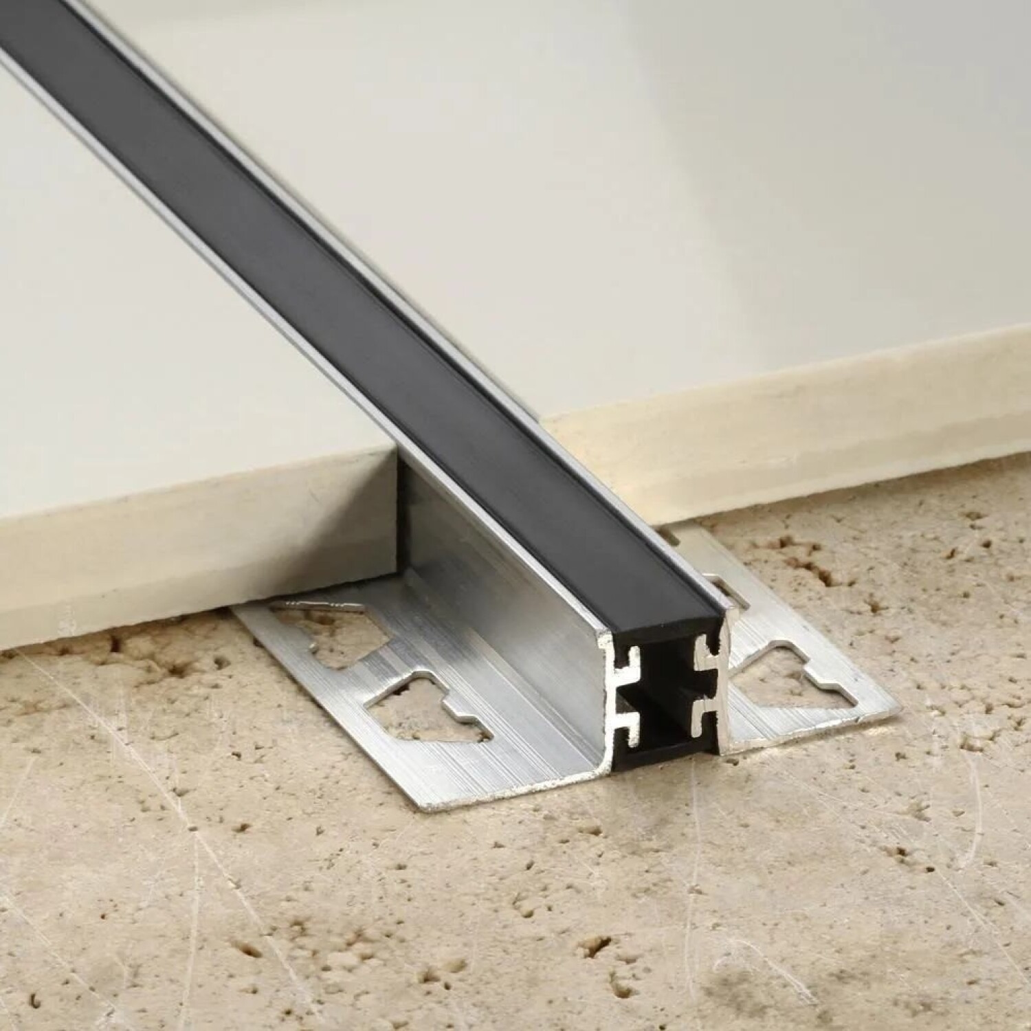 An application scenario or product detail of juntes de dilatació - Image 1