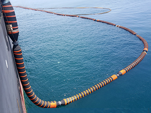 Featured image for the offshore marine hose guide