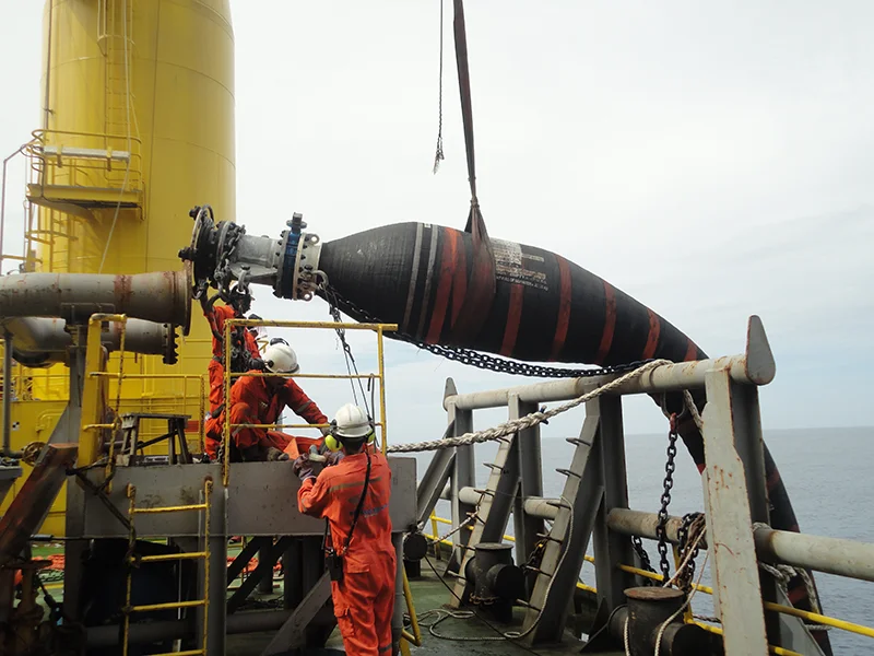 An application scenario or product detail of offshore marine hoses - Image 10
