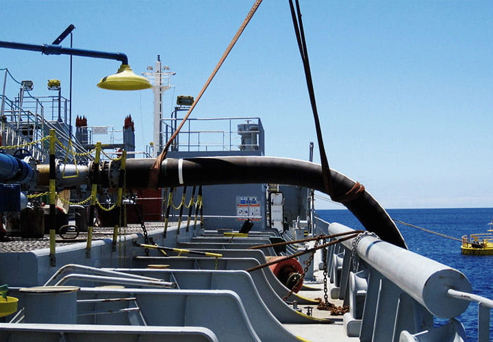 An application scenario or product detail of offshore transfers hoses - Image 2