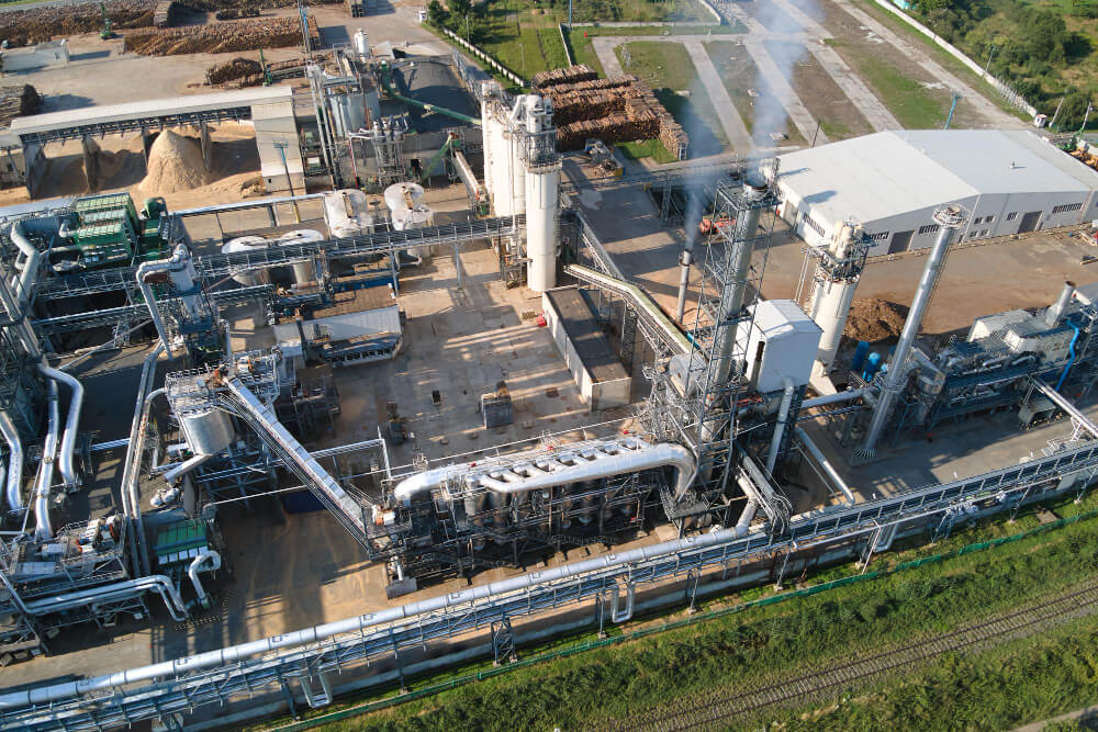 Featured image for the oil and gas field development guide