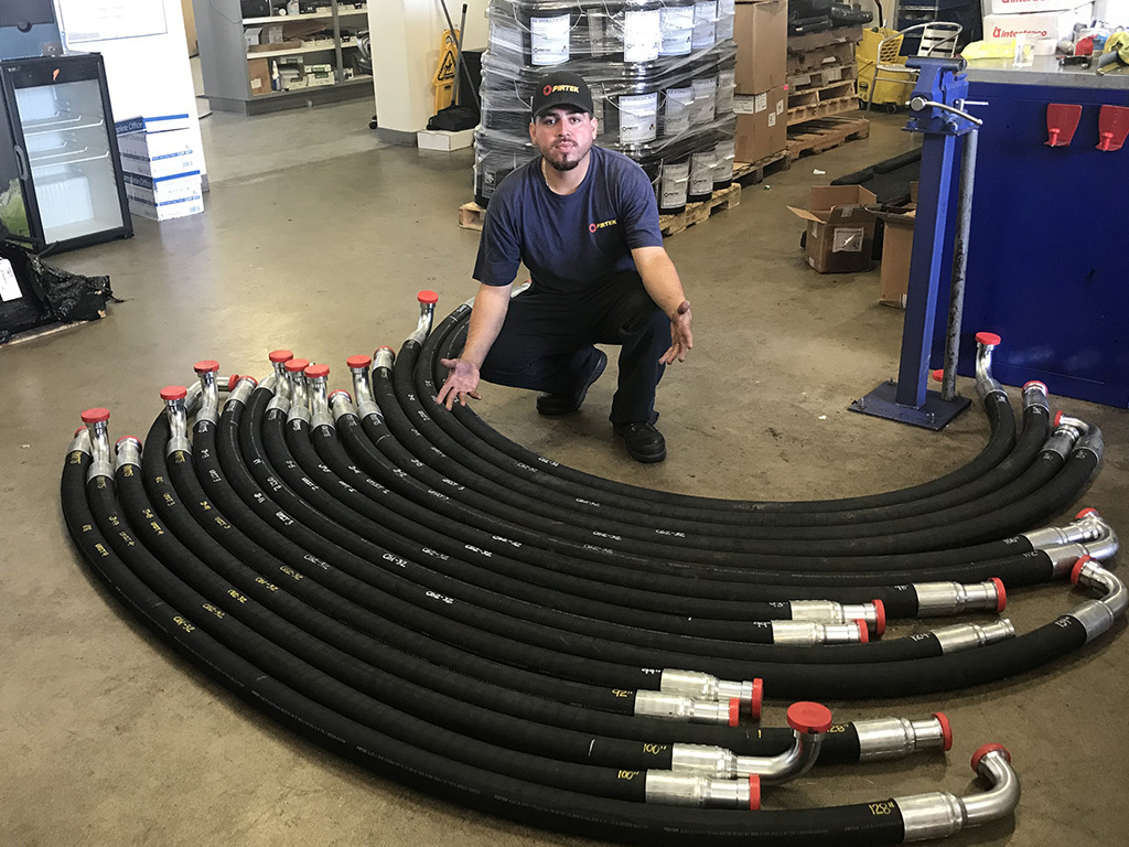 An application scenario or product detail of pier tech hydraulic hoses - Image 2